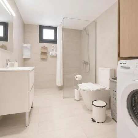 Spacious 2 Bdr Near Universities