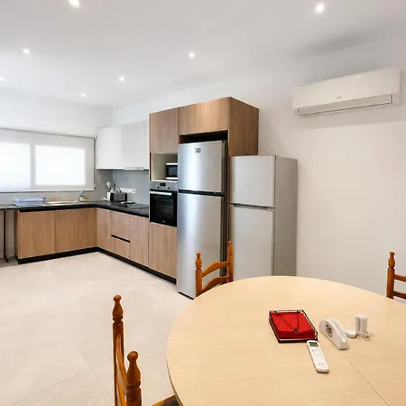 Apartment Spacious 2 Bdr Near Universities Nikosia